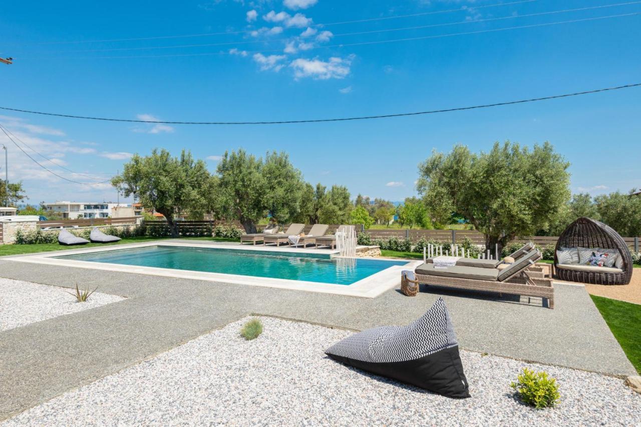 "Four Olives" Luxury Rooms, Afitos #Feelslikehome Exterior photo