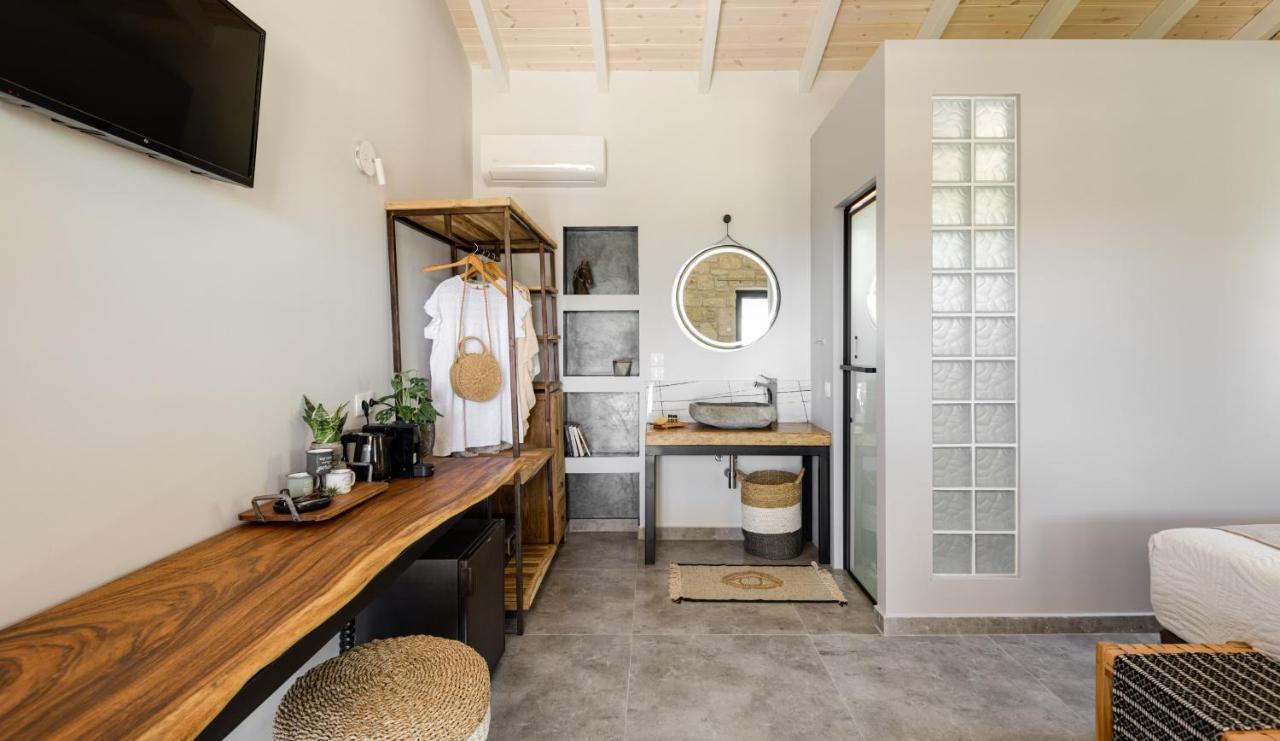 "Four Olives" Luxury Rooms, Afitos #Feelslikehome Exterior photo