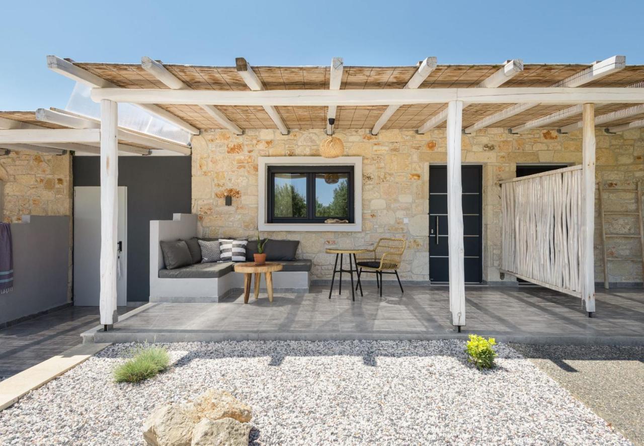 "Four Olives" Luxury Rooms, Afitos #Feelslikehome Exterior photo